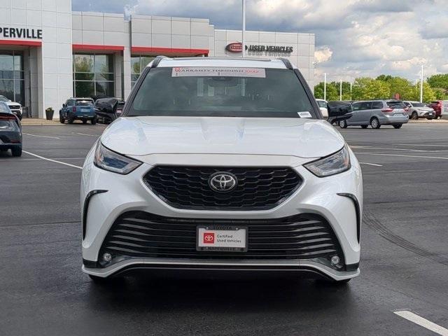 used 2023 Toyota Highlander car, priced at $42,142