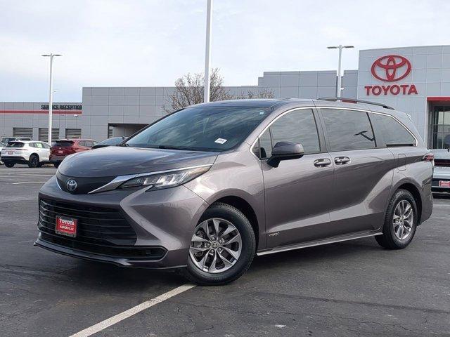 used 2021 Toyota Sienna car, priced at $33,900