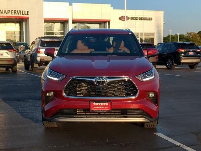used 2024 Toyota Highlander car, priced at $49,963