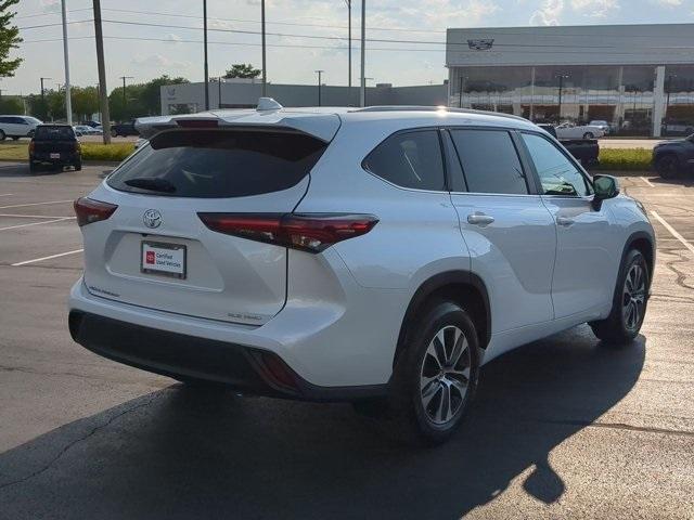 used 2024 Toyota Highlander car, priced at $43,798