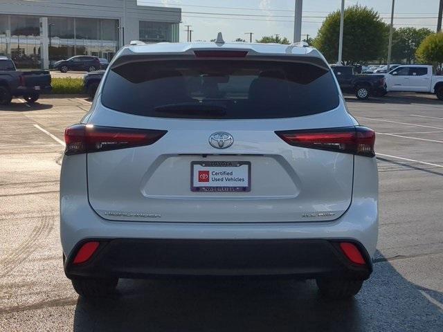 used 2024 Toyota Highlander car, priced at $43,798