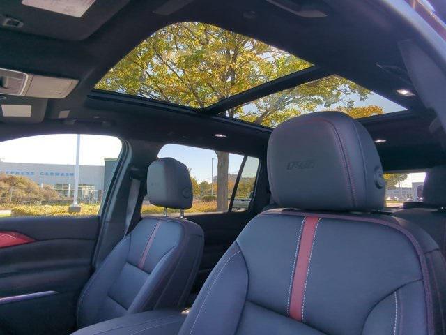 used 2024 Chevrolet Traverse car, priced at $46,900