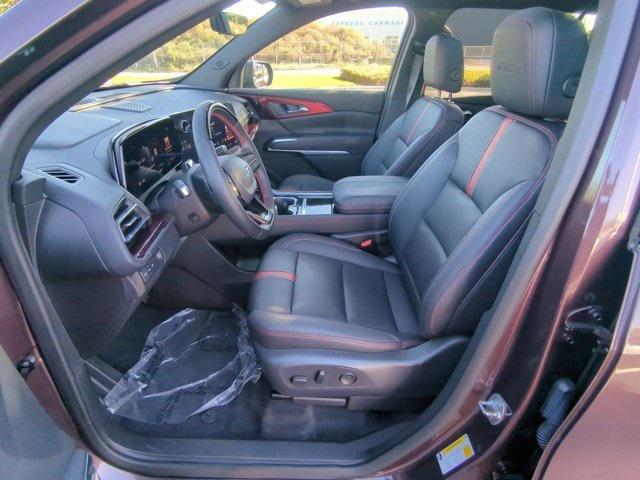 used 2024 Chevrolet Traverse car, priced at $46,900