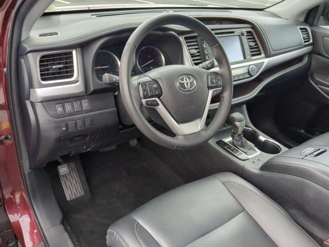 used 2019 Toyota Highlander car, priced at $25,987