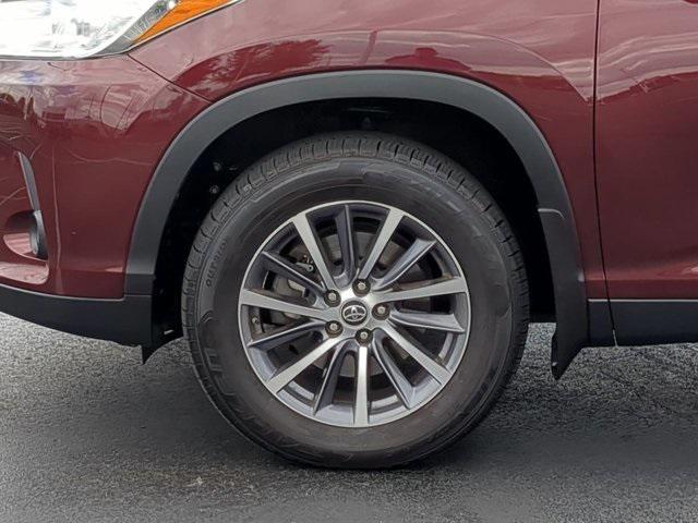 used 2019 Toyota Highlander car, priced at $25,987