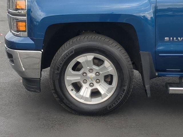 used 2015 Chevrolet Silverado 1500 car, priced at $16,734