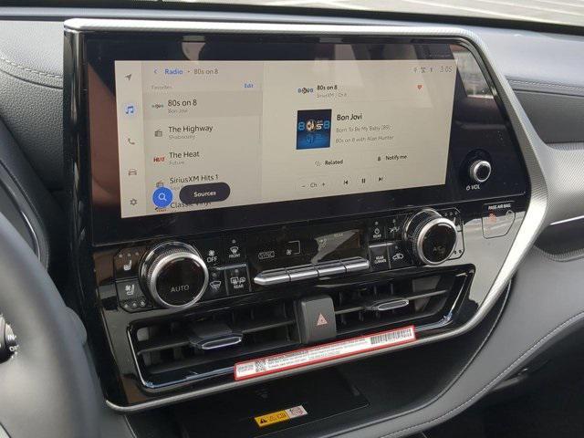 used 2025 Toyota Highlander car, priced at $55,465