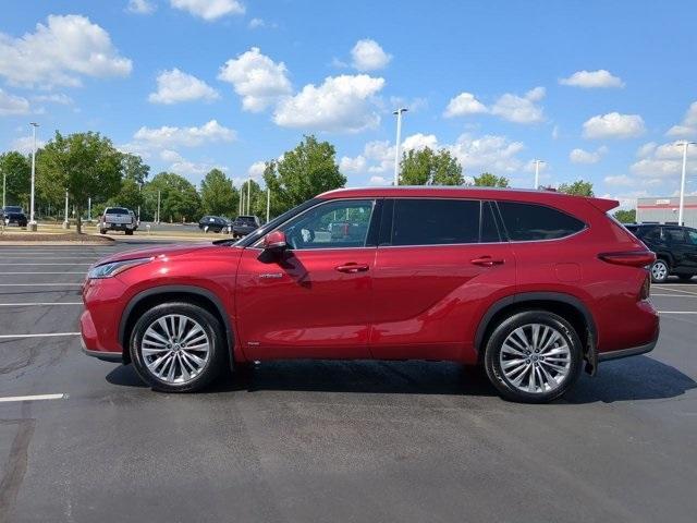 used 2021 Toyota Highlander Hybrid car, priced at $40,995