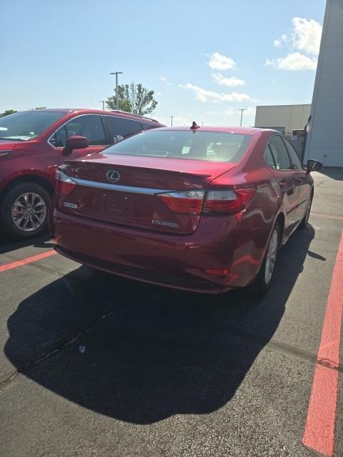 used 2013 Lexus ES 300h car, priced at $15,398
