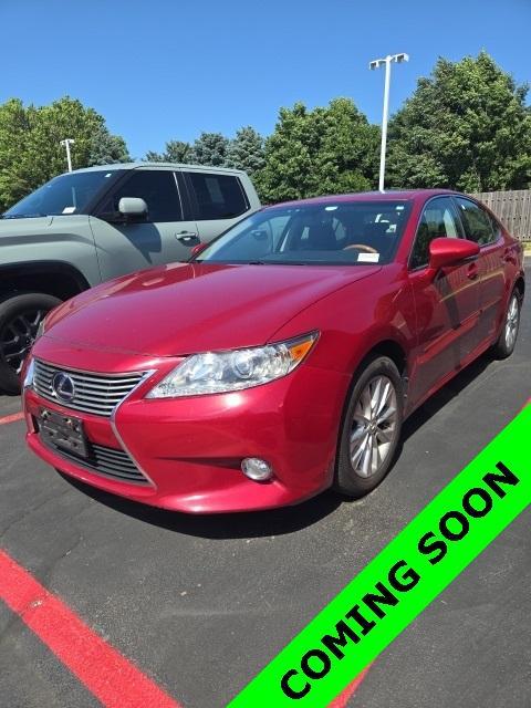 used 2013 Lexus ES 300h car, priced at $15,398