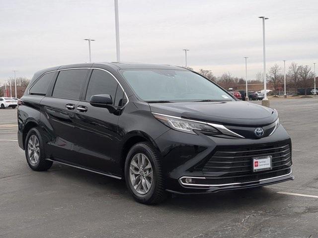 used 2022 Toyota Sienna car, priced at $37,988