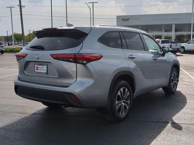 used 2021 Toyota Highlander car, priced at $36,490