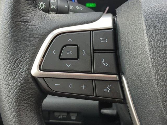 used 2022 Toyota Sienna car, priced at $39,909