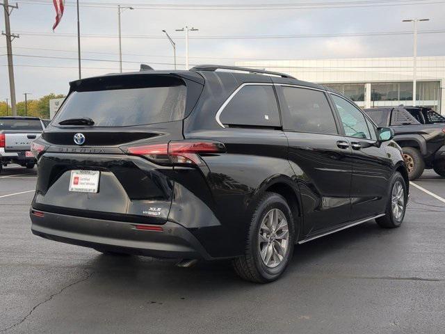 used 2022 Toyota Sienna car, priced at $39,909