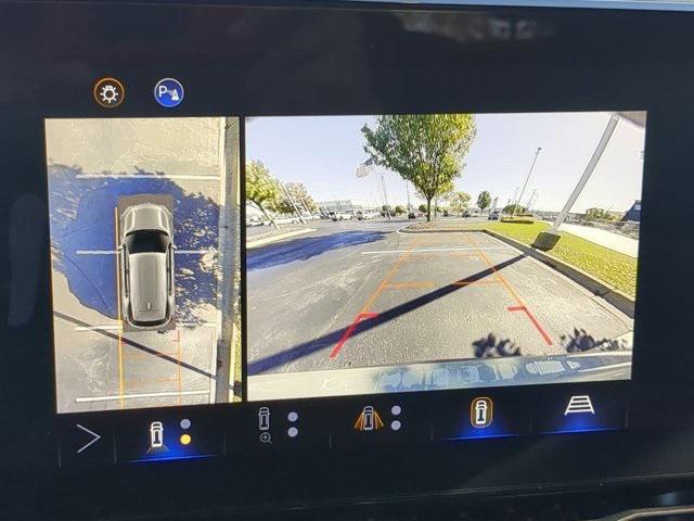 used 2025 Chevrolet Equinox car, priced at $29,994