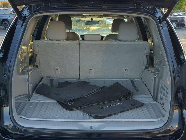 used 2015 Toyota Highlander car, priced at $17,868