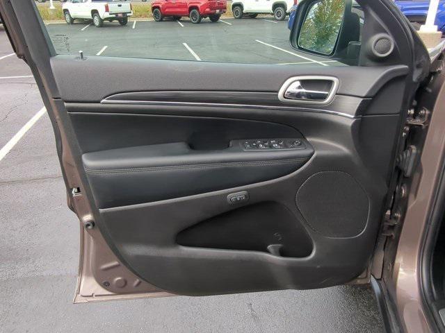 used 2021 Jeep Grand Cherokee car, priced at $23,793