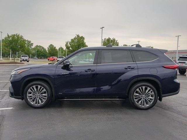 used 2021 Toyota Highlander Hybrid car, priced at $46,288