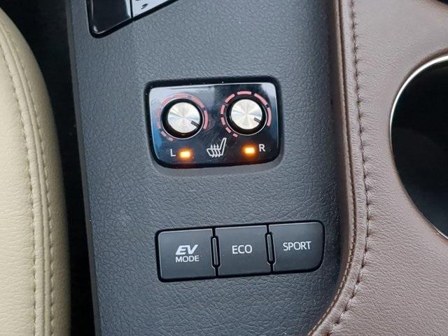 used 2018 Toyota Avalon Hybrid car, priced at $21,700