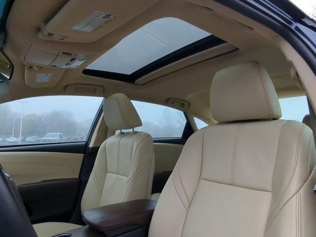 used 2018 Toyota Avalon Hybrid car, priced at $21,700