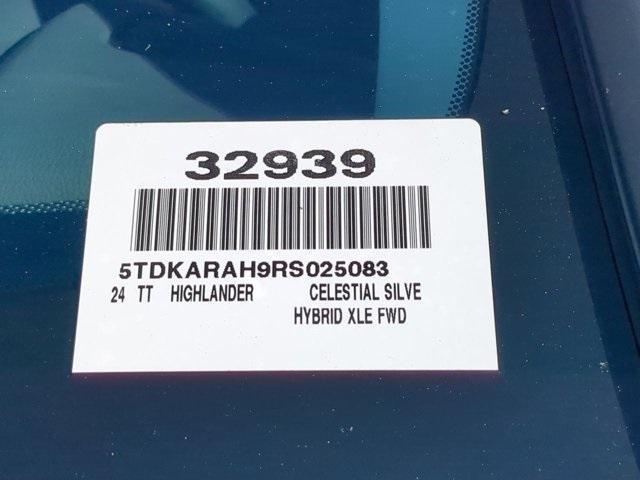 used 2024 Toyota Highlander Hybrid car, priced at $43,526