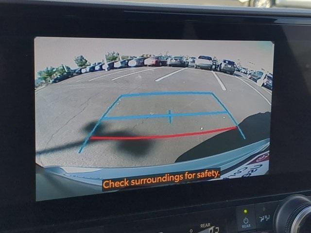 used 2024 Toyota Highlander Hybrid car, priced at $43,526