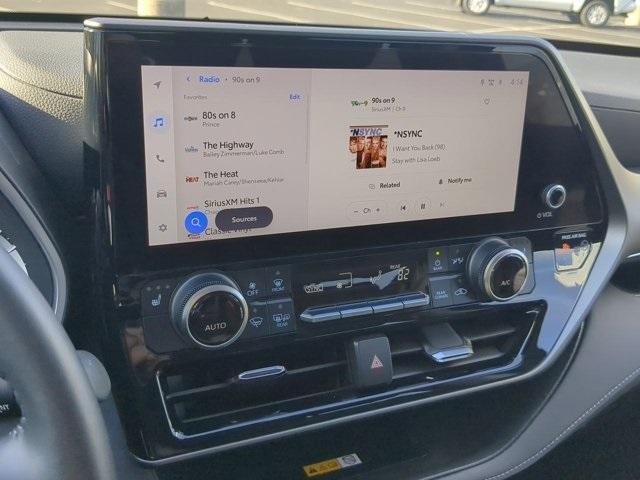 used 2024 Toyota Highlander Hybrid car, priced at $43,526