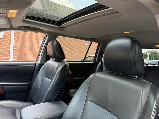 used 2012 Toyota Highlander car, priced at $11,326