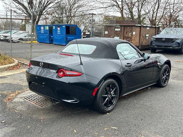 new 2024 Mazda MX-5 Miata car