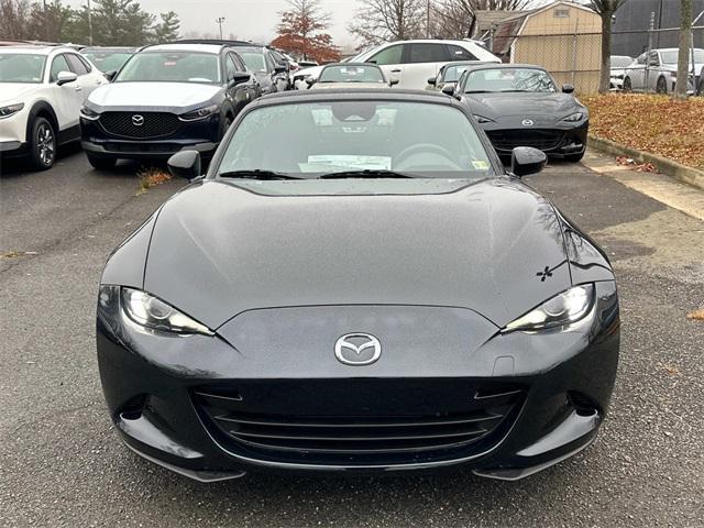 new 2024 Mazda MX-5 Miata car