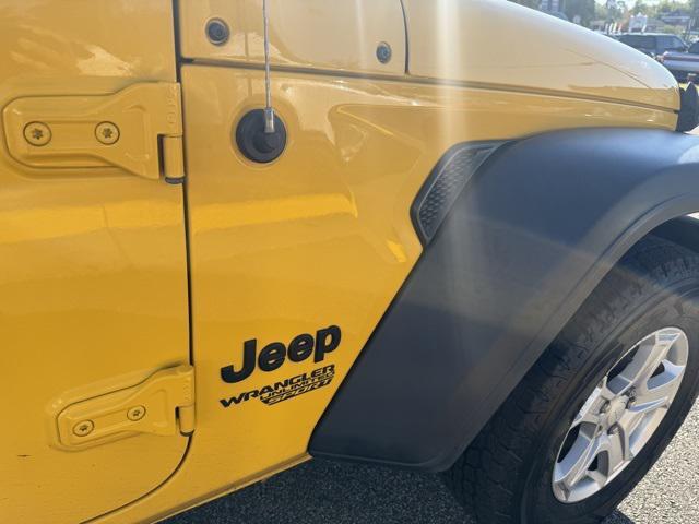 used 2021 Jeep Wrangler Unlimited car, priced at $27,063