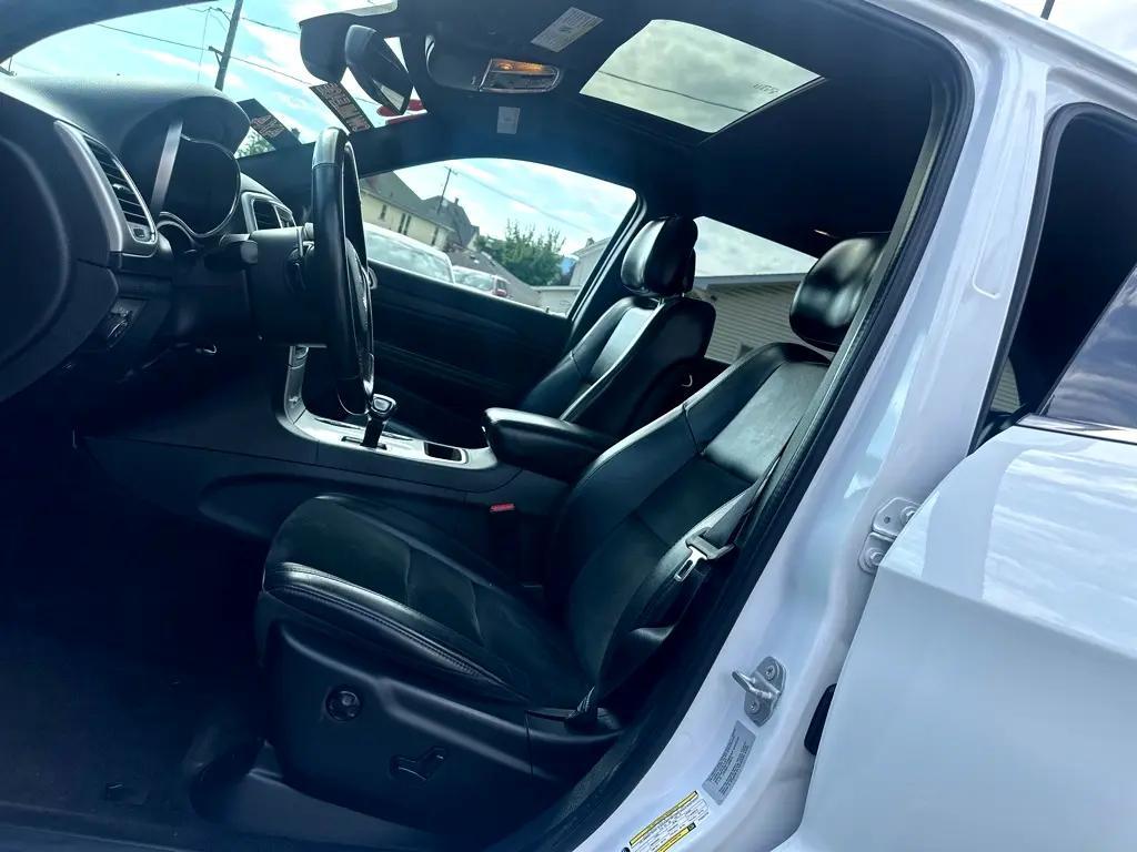 used 2015 Jeep Grand Cherokee car, priced at $16,400