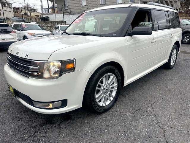 used 2013 Ford Flex car, priced at $11,500