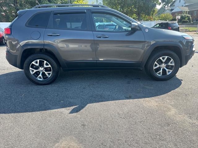 used 2014 Jeep Cherokee car, priced at $16,900