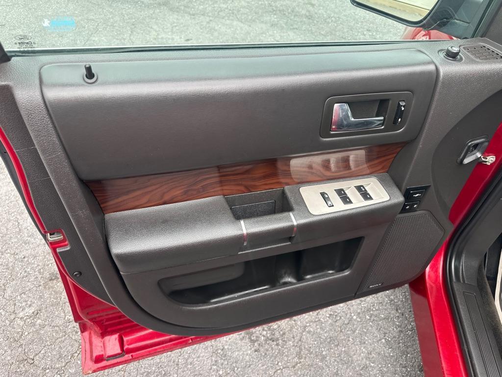 used 2009 Ford Flex car, priced at $7,300