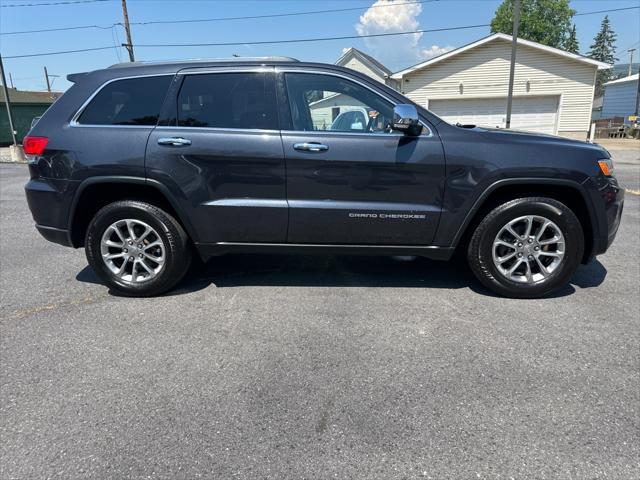 used 2015 Jeep Grand Cherokee car, priced at $17,900