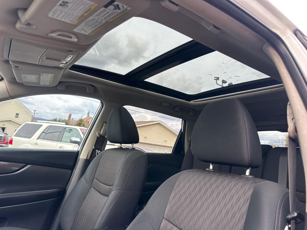 used 2017 Nissan Rogue car, priced at $15,700