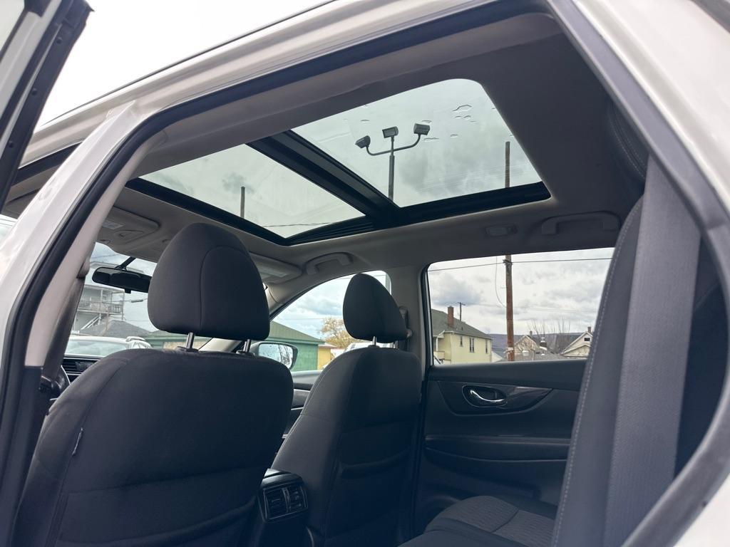 used 2017 Nissan Rogue car, priced at $15,700