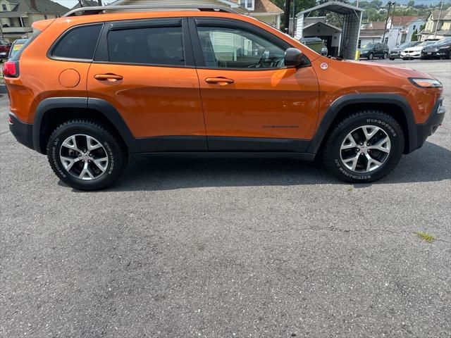 used 2015 Jeep Cherokee car, priced at $17,300