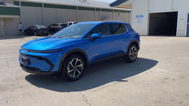 new 2026 Chevrolet Equinox EV car, priced at $40,900