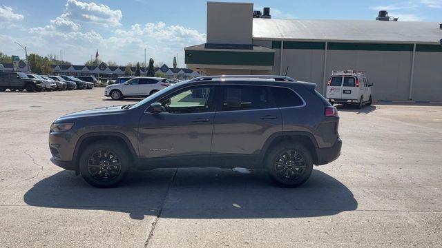used 2020 Jeep Cherokee car, priced at $12,695