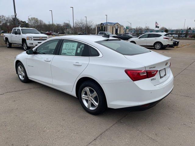 new 2024 Chevrolet Malibu car, priced at $24,695