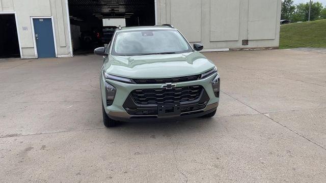 new 2025 Chevrolet Trax car, priced at $27,585