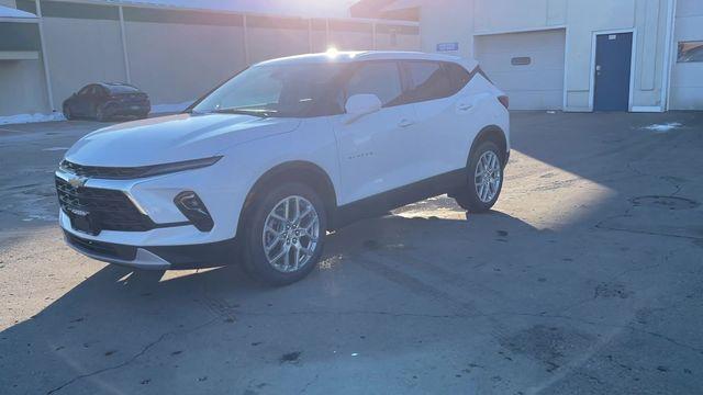 new 2025 Chevrolet Blazer car, priced at $34,893