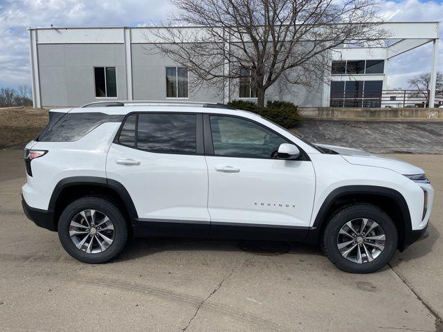 new 2025 Chevrolet Equinox car, priced at $28,990