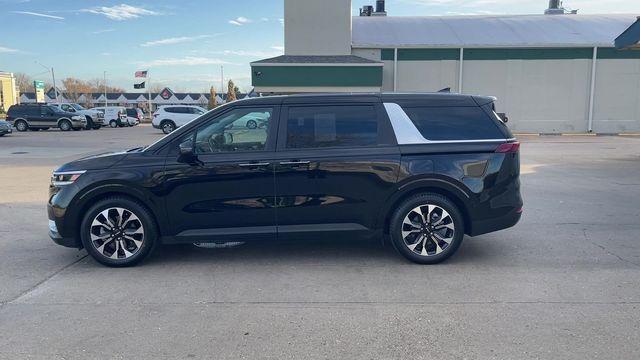 used 2024 Kia Carnival car, priced at $32,395