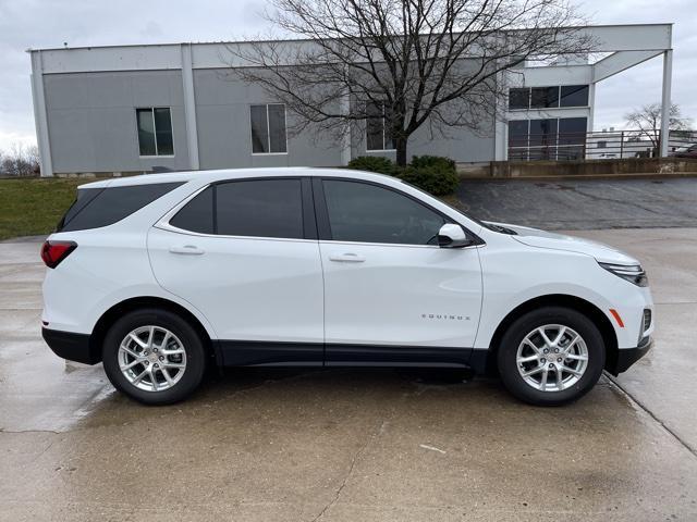 new 2024 Chevrolet Equinox car, priced at $28,890