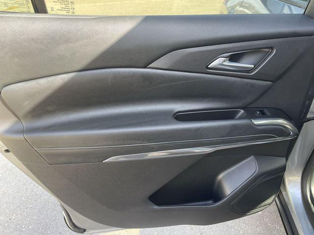 used 2025 Chevrolet Traverse car, priced at $35,095