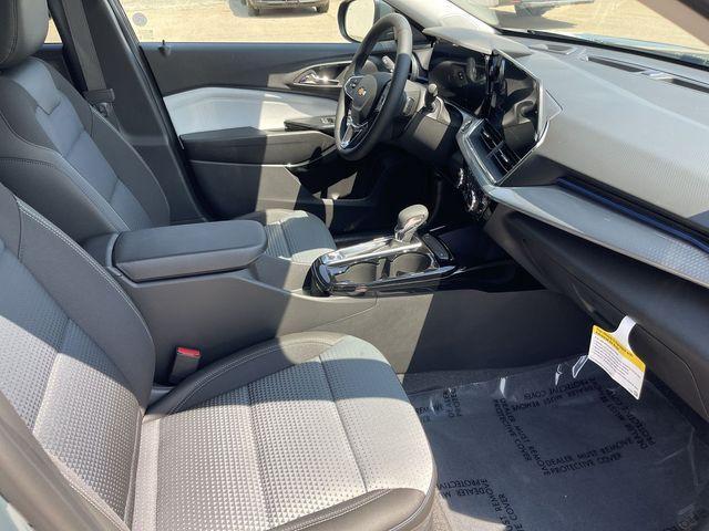new 2025 Chevrolet Trax car, priced at $23,485