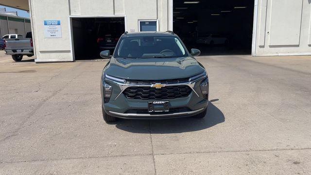 new 2025 Chevrolet Trax car, priced at $23,485